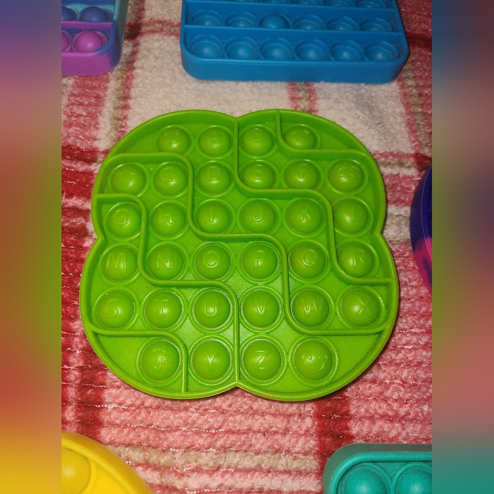 =^10 Shape Pop its fidgets - Picture 7 of 12